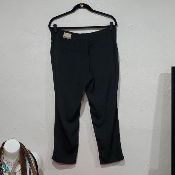 Express Silky Pants in Black Size L - Picture 4 of 11
